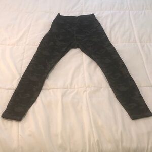 Fabletics Powerhold camo leggings black grey green